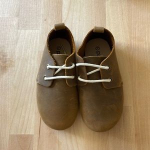 Piper Finn laced Oxford size 7